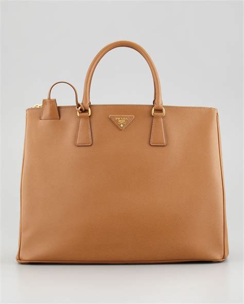 prada saffiano large executive tote bag|prada saffiano tote used.